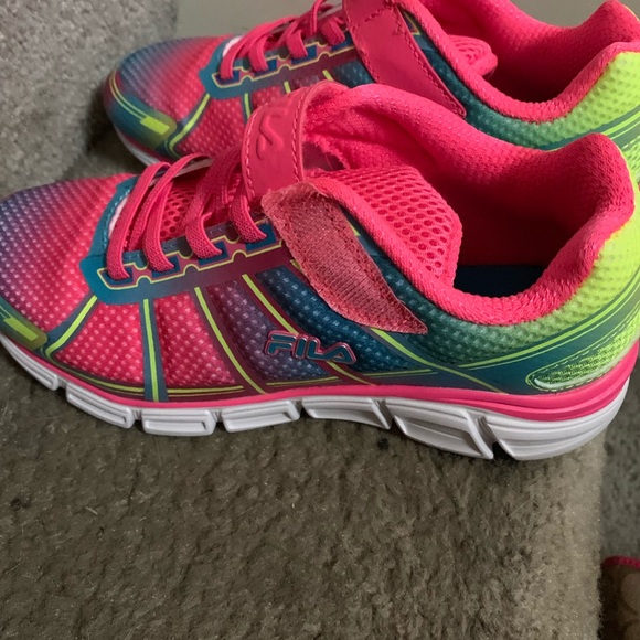 Kids Fila - Picture 2 of 2